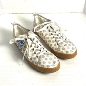 Disney Lilo & Stich Mens Size 10 Disney Canvas Sneaker Ground Up White Lace up